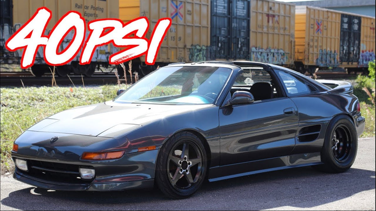 Rowdy K20 MR2 on 40PSI Encounters Supercar on the Highway!